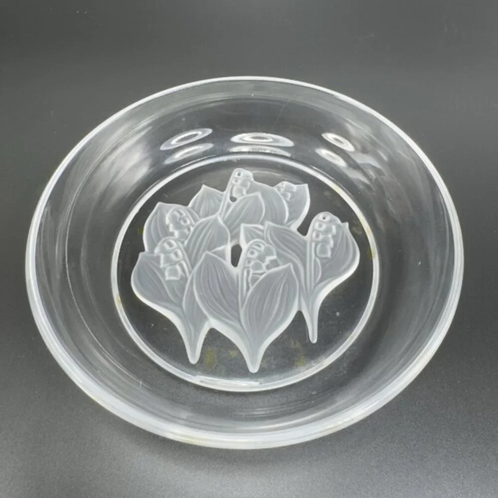 Sasaki Lily of the Valley Clear Round Dish Plate Trinket Holder Dish Frosted
